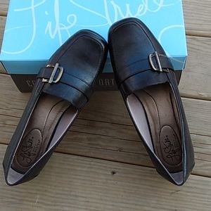 Life Stride Loafers